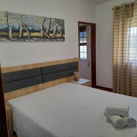 Casa de Campo Moradia Rodrigues
